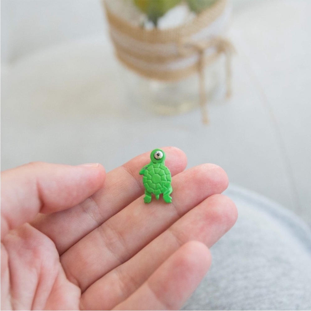 Turtle earrings - Picture 3 of 3
